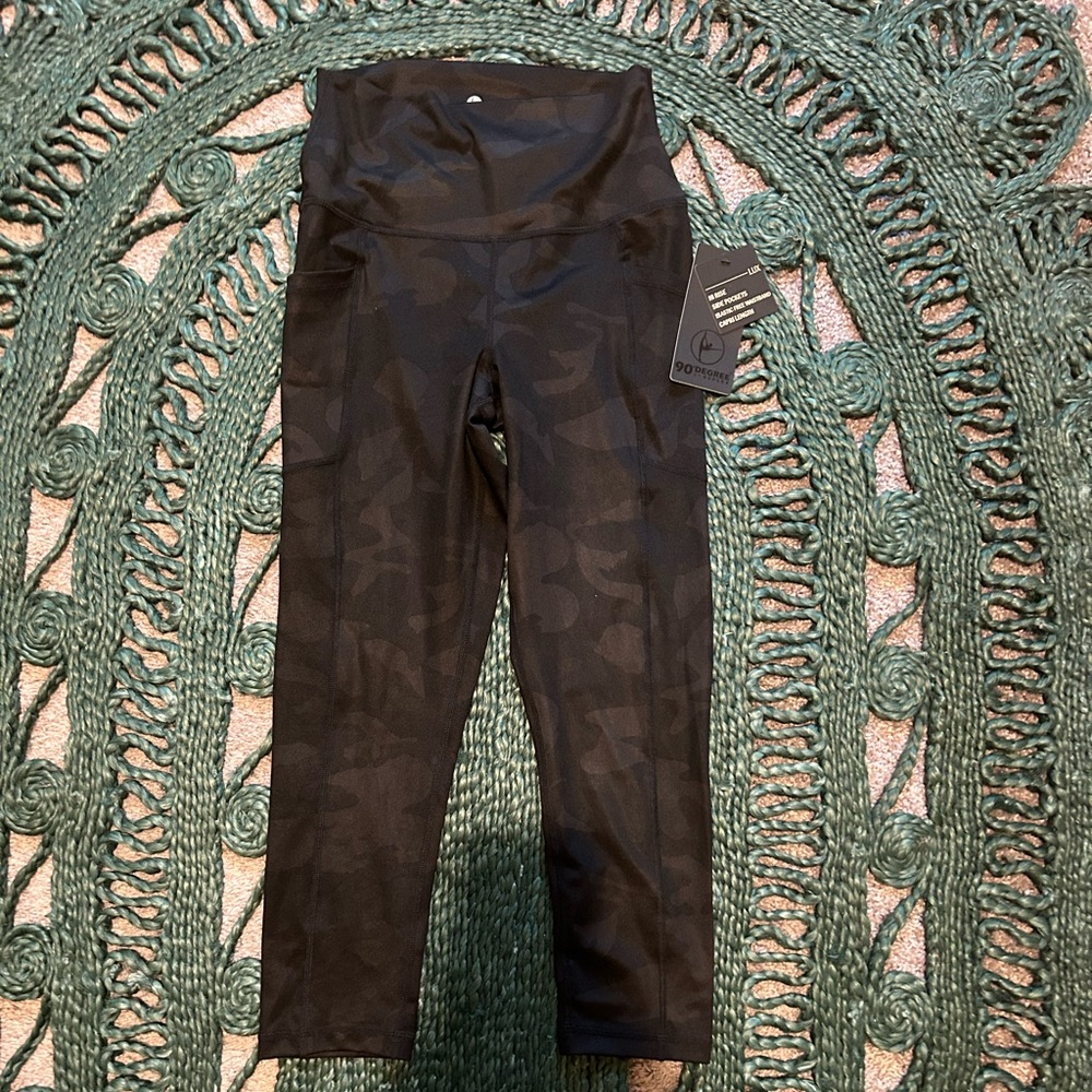 90 Degree Black Camo Leggings, Size Medium
